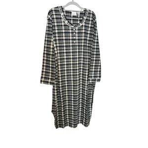 Soft Sensations flannel nightgown‎ black white and green checkered plaid